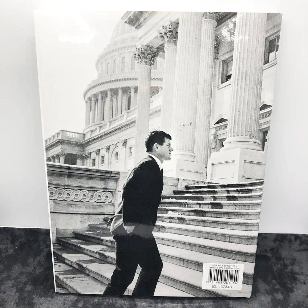 Time Magazine- Ted Kennedy: A Tribute Book‎